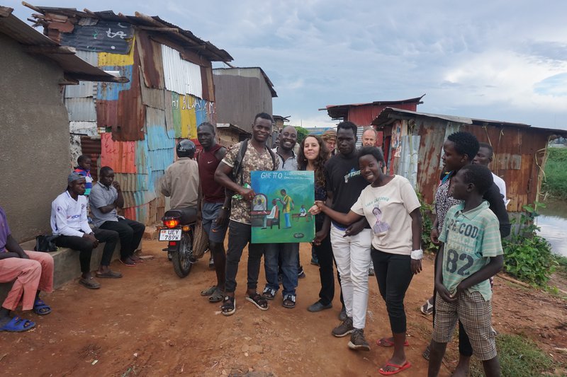 Visite d'un quartier informel, Namuwongo