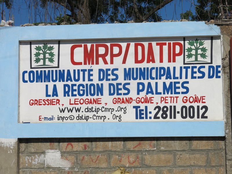 Panneau sur les locaux de la CMRP