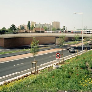 Artères urbaines et vie locale : L’autoroute intégrée à un tissu urbain