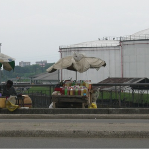 Douala, the «intertwined city»